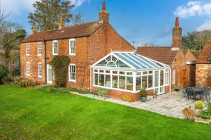 Main House- click for photo gallery